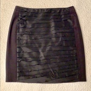 Gorgeous Ann Taylor skirt